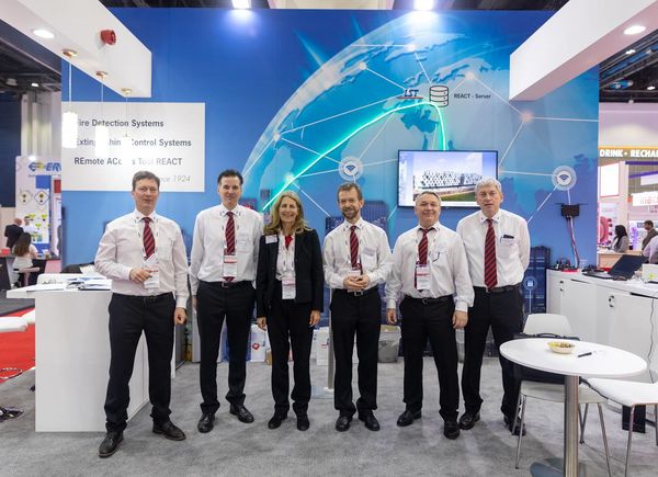 LST-Team auf der Intersec 2020