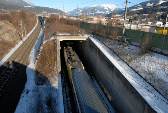 Unterinntalbahn, Abzweigung Baumkirchen (c) Wikipedia, Hermann Hammer